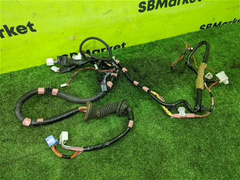 Проводка двери передняя левая Toyota Harrier MHU38 3MZ-FE