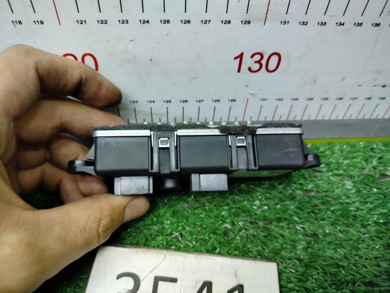 Реостат печки BMW 2-series F45 B38A15A Реостат печки BMW 2-series F45 B38A15A