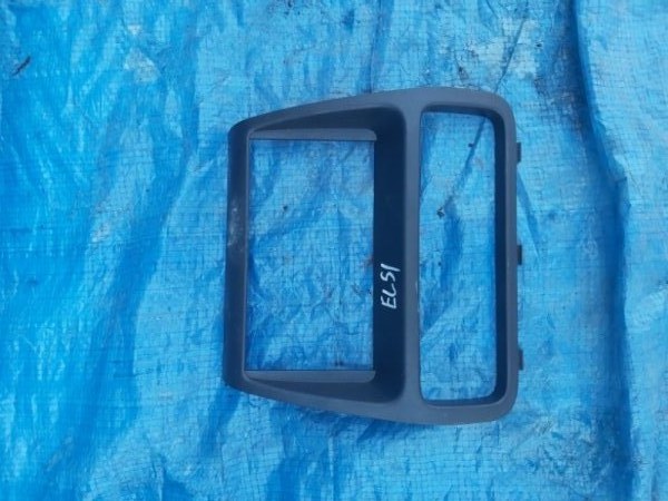 Консоль магнитофона TOYOTA COROLLA II EL51 (б/у)