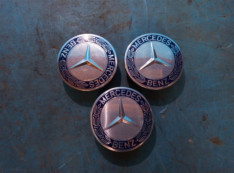 Колпак Mercedes (б/у) Колпак Mercedes (б/у)