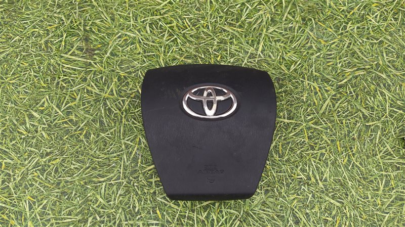 Airbag водительский Toyota Prius ZVW30 (б/у)