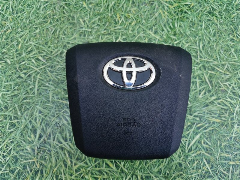 Airbag водительский Toyota Prius ZVW50 (б/у)