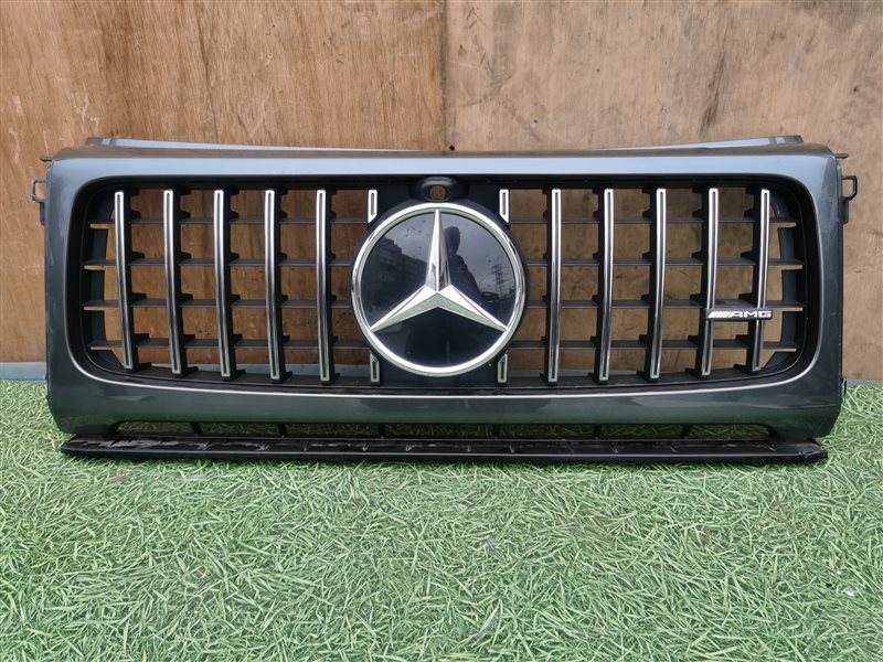 Решетка радиатора MERCEDES G-CLASS W463 (б/у)