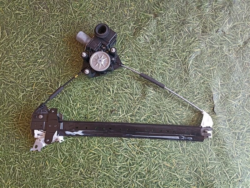 Стеклоподъемник LEXUS LS500h GVF50 задний левый (б/у)