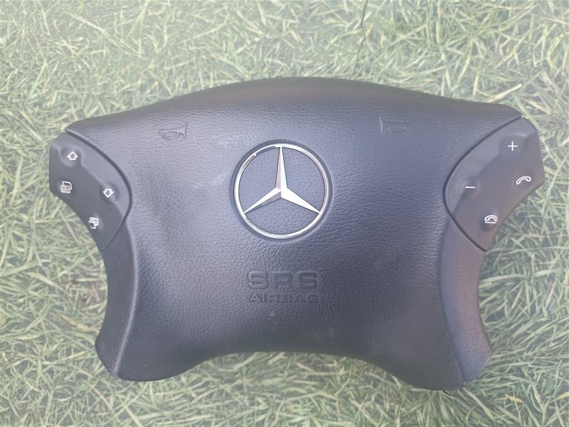 Airbag водительский Mercedes C-Class W203 (б/у)