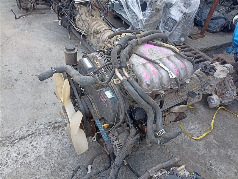 Двигатель Toyota Grand Hiace VCH16 5VZ-FE 1475545 (б/у)