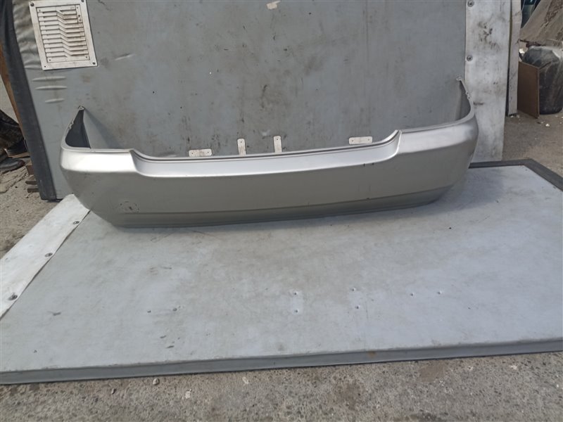 Бампер Toyota Corolla NZE120 задний (б/у)