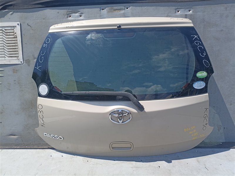 Дверь 5-я Toyota Passo KGC30 (б/у)