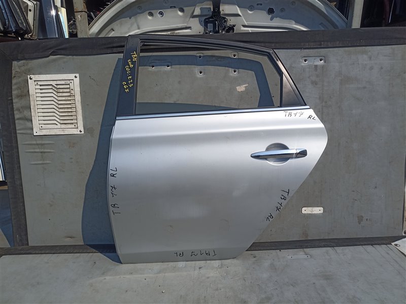 Дверь Nissan Sylphy TB17 задняя левая (б/у)