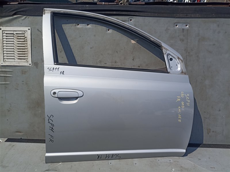 Дверь Toyota Platz NCP12 передняя правая (б/у)