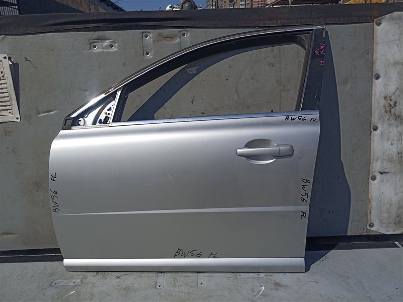 Дверь Volvo V70 BW передняя левая (б/у)
