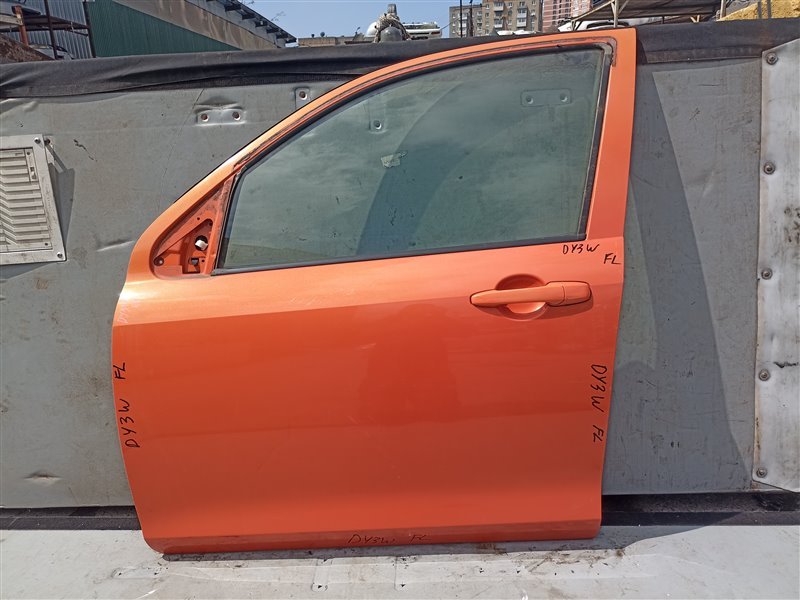 Дверь Mazda Demio DY3R передняя левая (б/у)