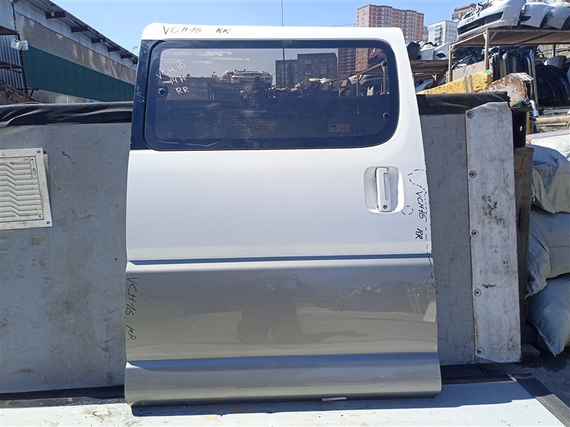 Дверь Toyota Grand Hiace VCH10 задняя правая (б/у)