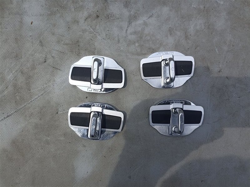 Петля замка двери Toyota Mark X GRX130 (б/у)