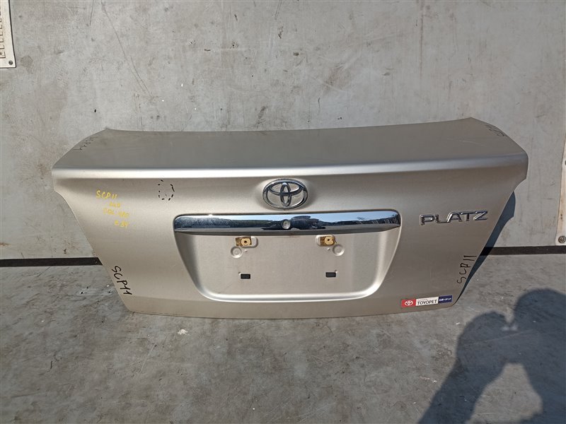 Крышка багажника Toyota Platz NCP12 (б/у)