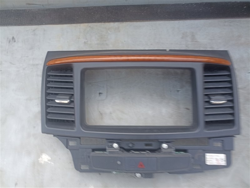 Консоль магнитофона Mitsubishi Galant Fortis CY3A (б/у)