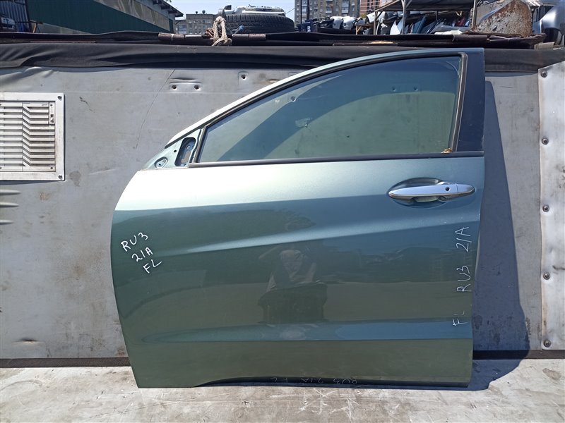 Дверь Honda Vezel RU1 передняя левая (б/у)