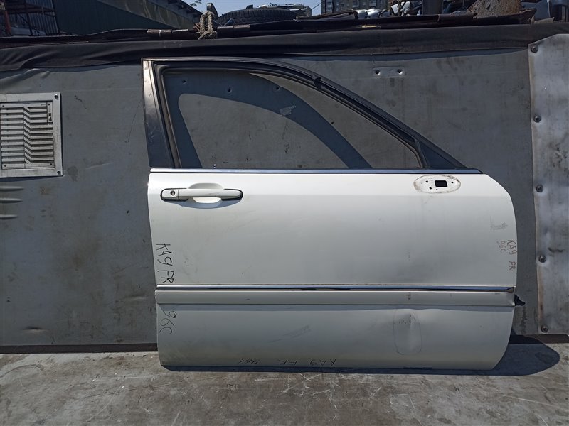 Дверь HONDA LEGEND KA9 передняя правая (б/у)