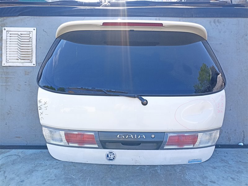 Дверь 5-я TOYOTA GAIA SXM10 (б/у)