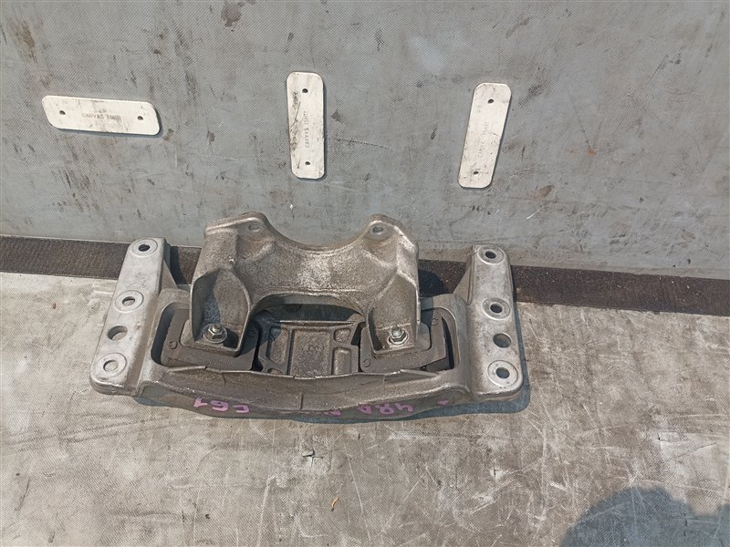 Подушка кпп Bmw 5 Series E60 N52B25AF (б/у)