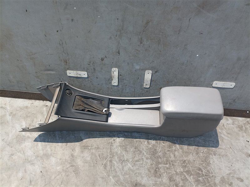 Бардачок между сиденьями TOYOTA COROLLA NZE121 (б/у)