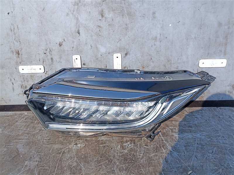 Фара HONDA VEZEL RU1 левая (б/у)