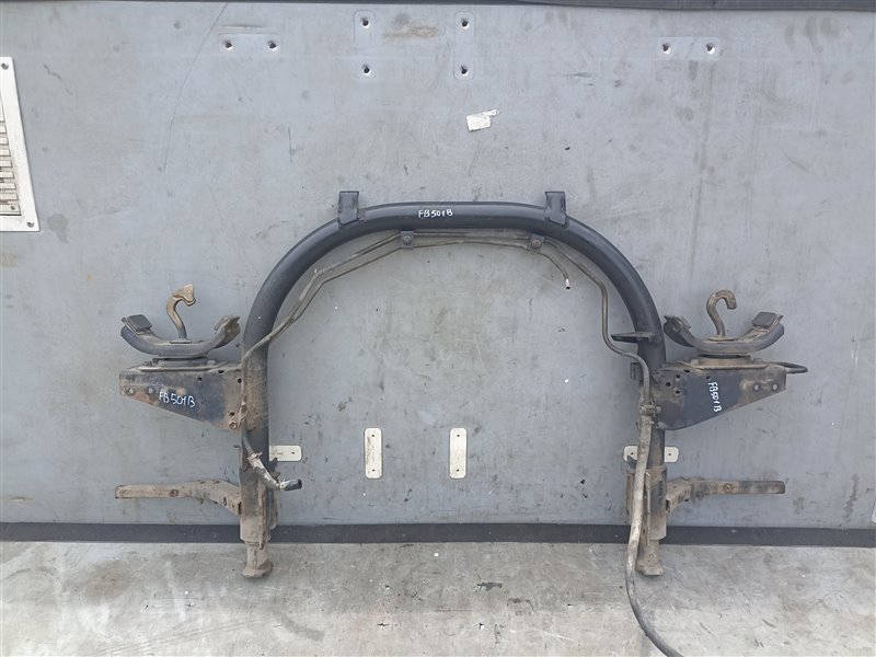 Крепеж кабины MITSUBISHI CANTER FB501B 4M40 (б/у)