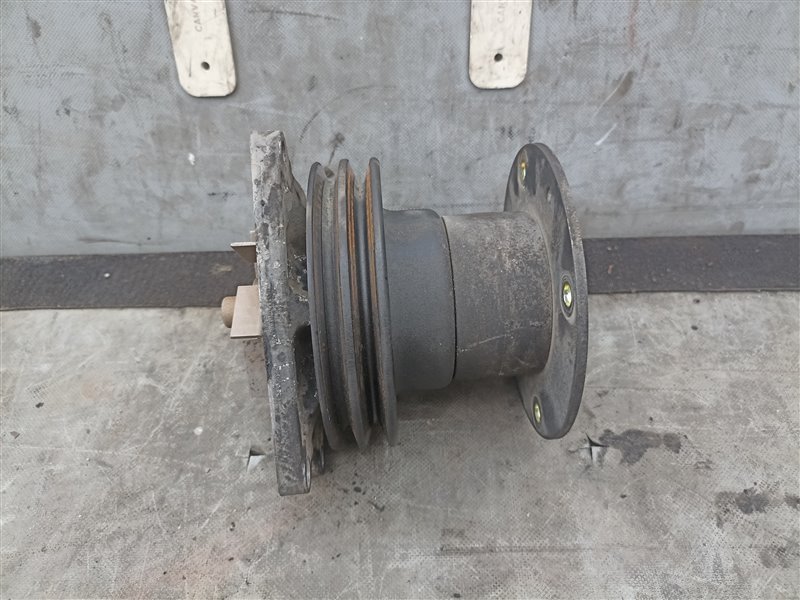 Помпа MITSUBISHI CANTER FB501B 4M40 (б/у)