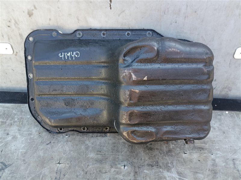 Поддон MITSUBISHI CANTER FB501B 4M40 (б/у)