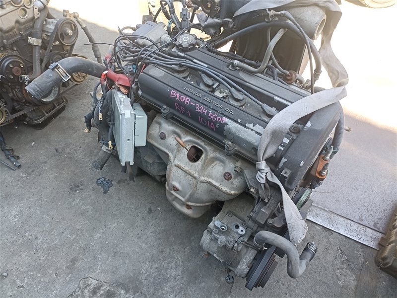 Двигатель HONDA STEPWGN RF1 B20B 3245600 (б/у)