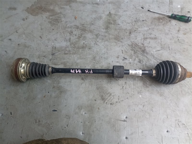 Привод VOLKSWAGEN GOLF 7 5G1 CPT(A) передний правый (б/у)