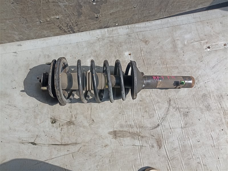 Стойка HONDA STEPWGN RF1 B20B передняя правая (б/у)