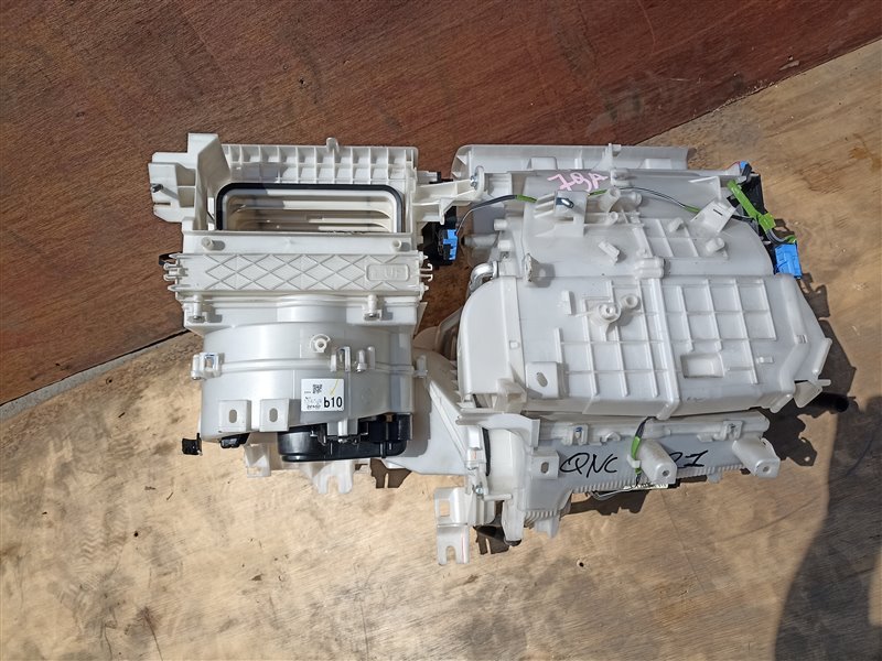 Печка TOYOTA BB QNC20 (б/у) Печка TOYOTA BB QNC20 (б/у)