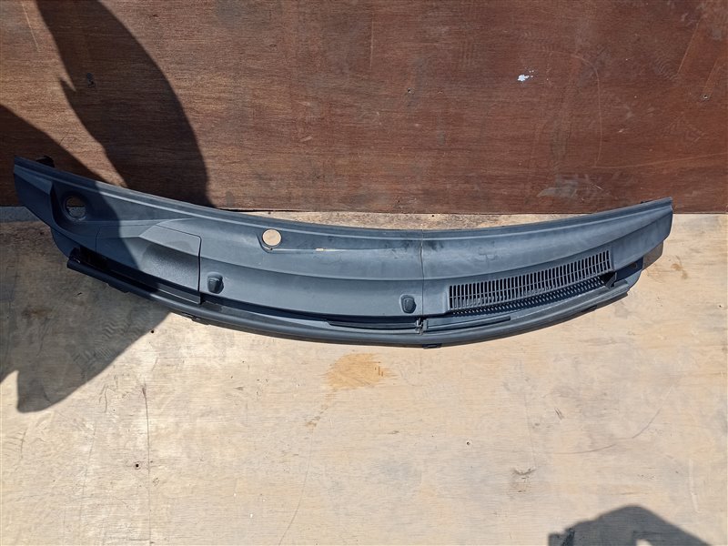 Жабо TOYOTA VITZ NCP91 (б/у) Жабо TOYOTA VITZ NCP91 (б/у)