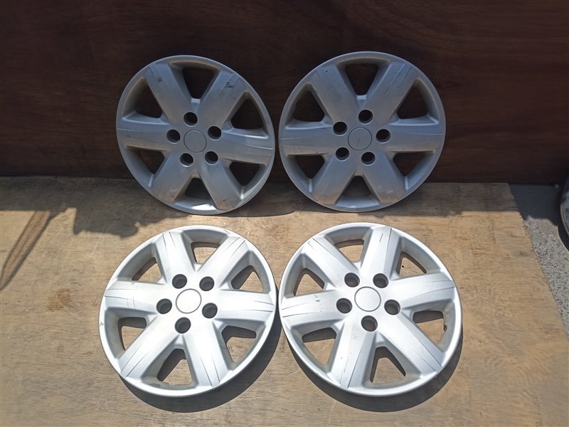 Колпаки на колеса TOYOTA CAMI J102E (б/у)