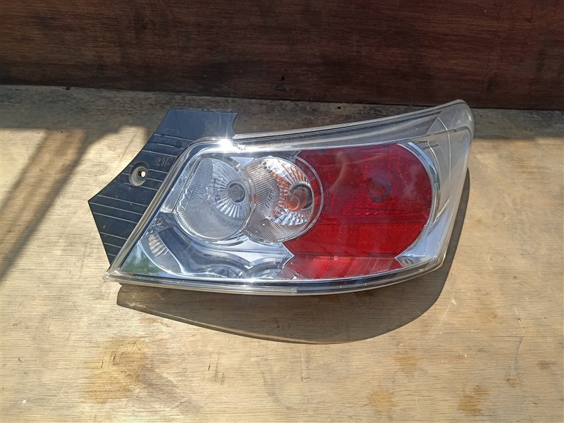 Стоп-сигнал TOYOTA BB QNC20 правый (б/у)