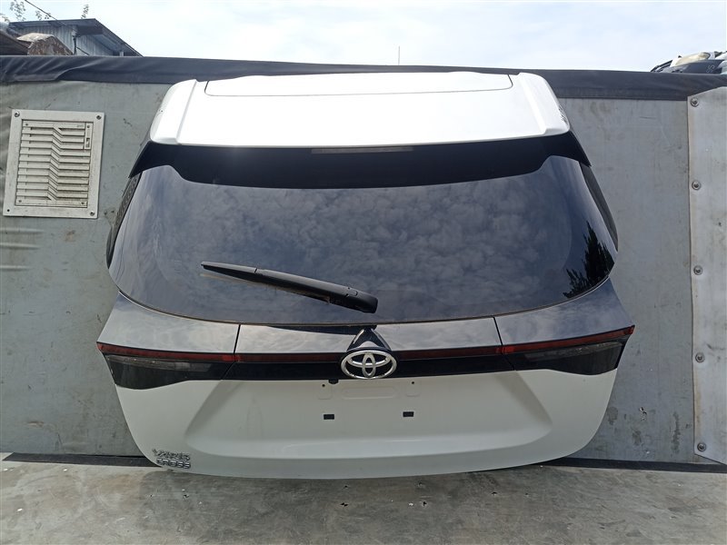 Дверь 5-я TOYOTA YARIS CROSS MXPB10 (б/у)