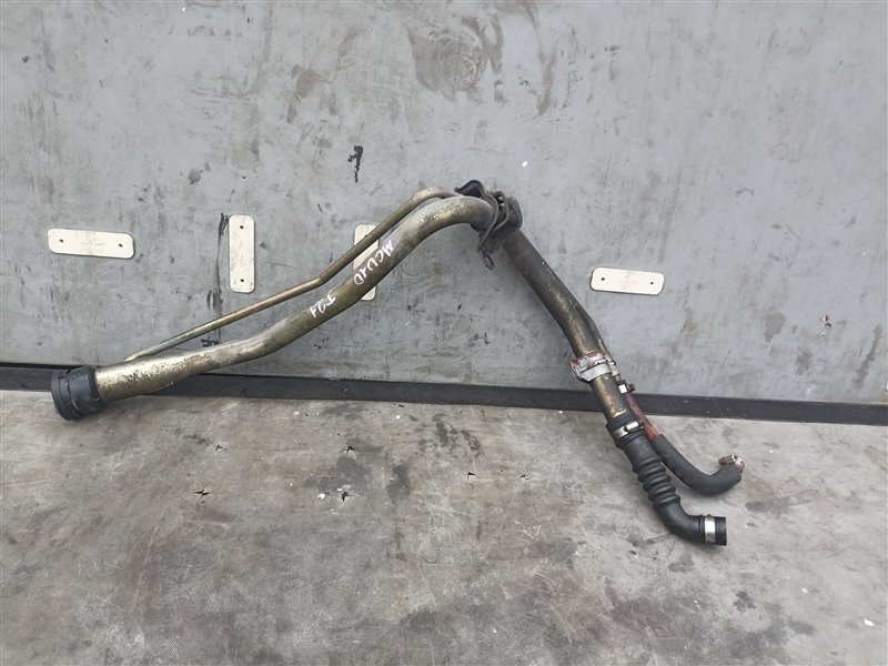 Горловина топливного бака TOYOTA HARRIER MCU10 1MZ-FE (б/у)