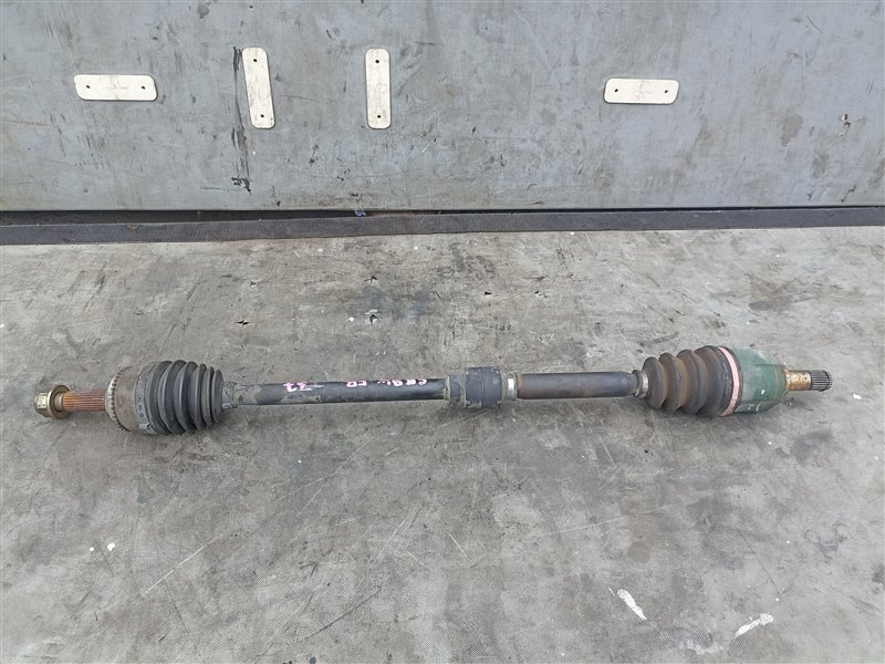 Привод MITSUBISHI DION CR9W 4G63 передний правый (б/у)