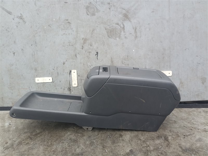 Бардачок между сиденьями TOYOTA HARRIER MCU10 (б/у)