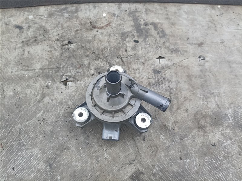 Помпа инвертора TOYOTA AQUA NHP10 1NZ-FXE (б/у)