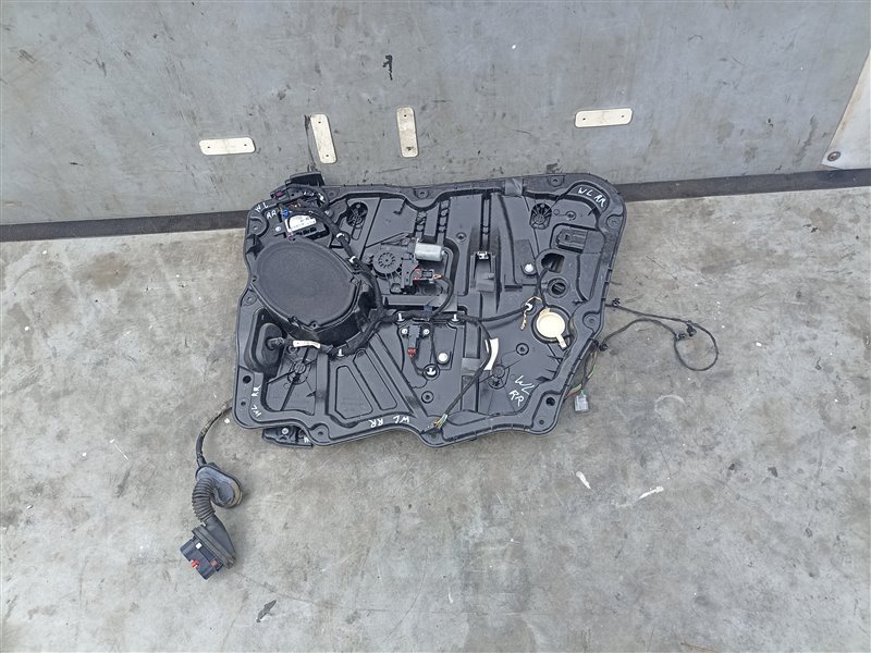 Стеклоподъемник JEEP GRAND CHEROKEE L WL ERC задний правый (б/у)