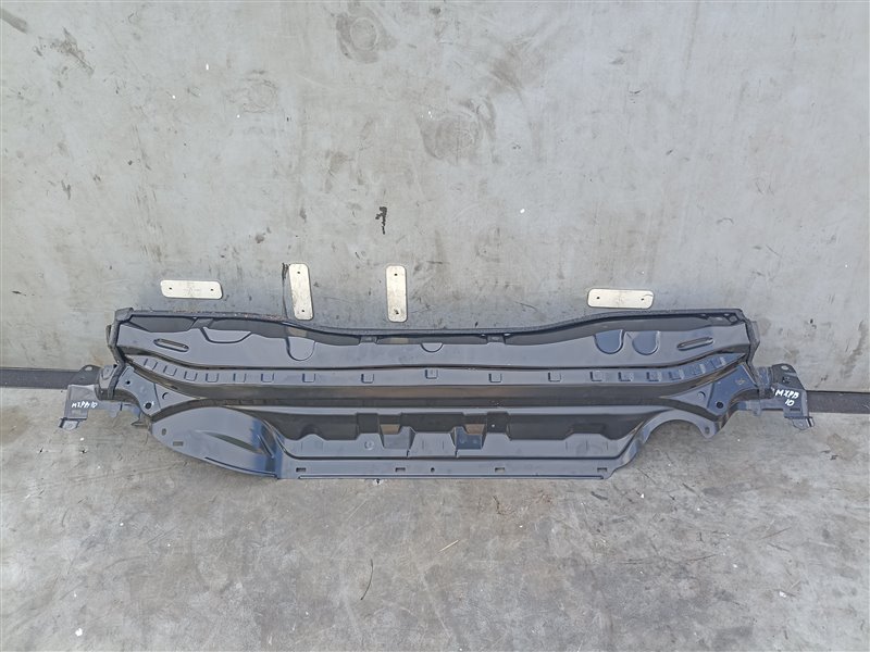 Жабо TOYOTA YARIS CROSS MXPB10 (б/у)