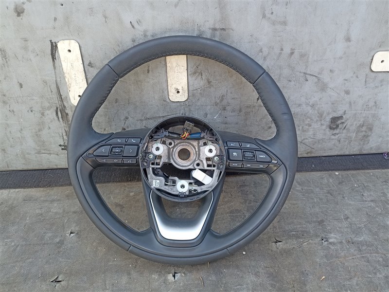 Руль TOYOTA YARIS CROSS MXPB10 (б/у)