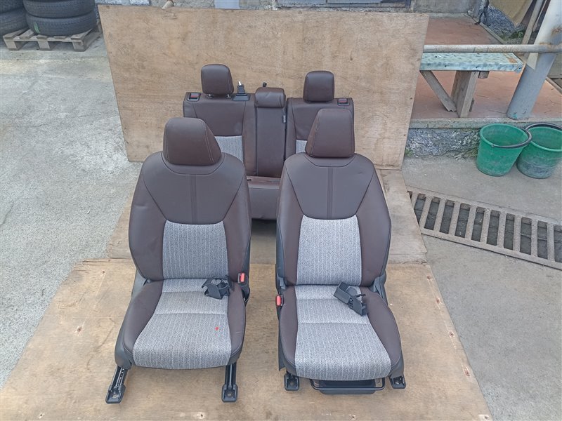Сиденье TOYOTA YARIS CROSS MXPB10 (б/у)