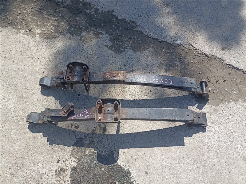 Рессора TOYOTA TOYOACE RZY220 1RZ-E задняя (б/у)