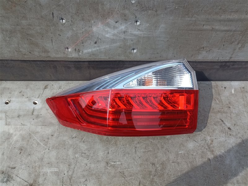 Стоп-сигнал HONDA GRACE GM4 левый (б/у)