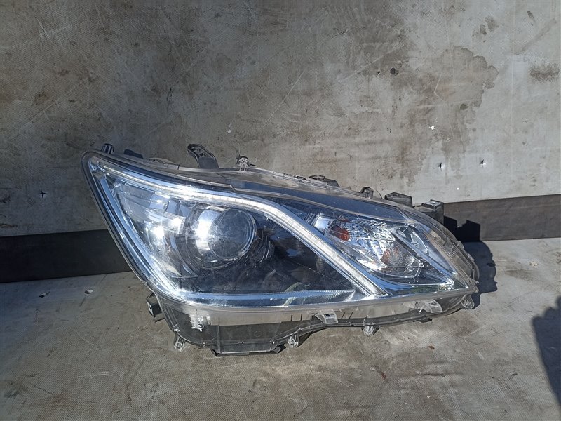 Фара TOYOTA CROWN GRS210 4GR-FSE правая (б/у)