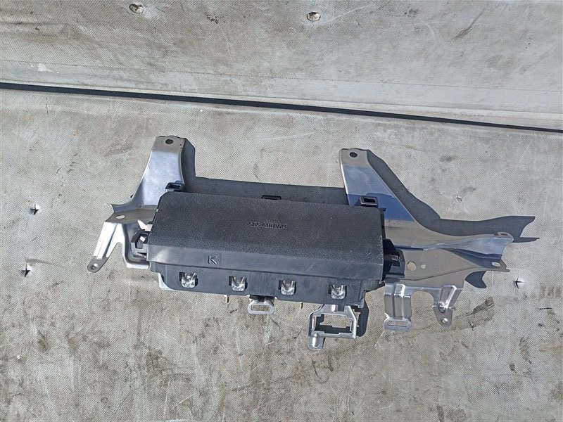 Airbag коленный TOYOTA CROWN GRS210 4GR-FSE (б/у)