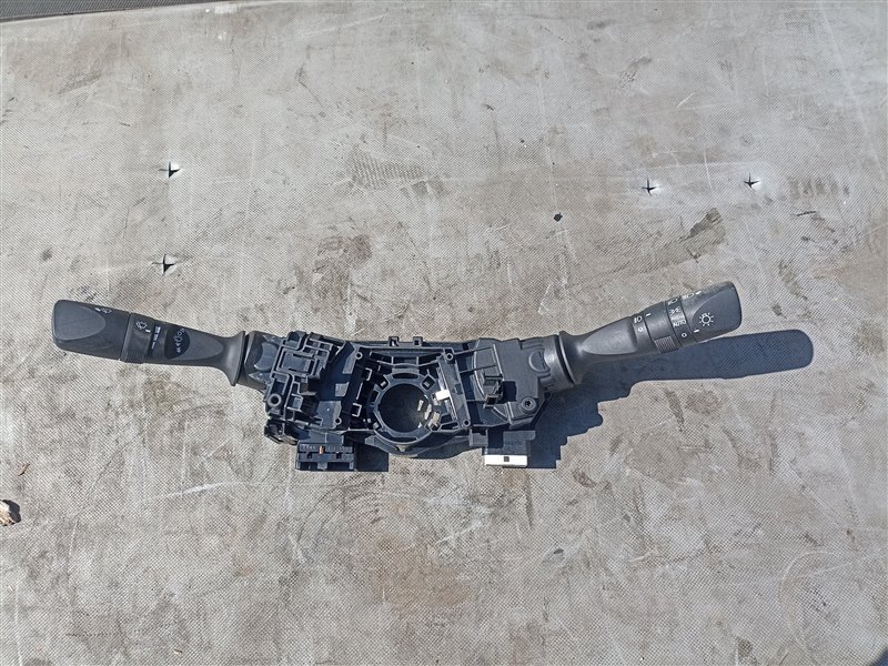 Блок подрулевых переключателей TOYOTA CROWN GRS210 4GR-FSE (б/у)